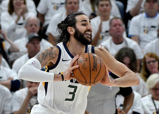 今夜犹他爵士备战足总杯，官宣签约细节曝光，媒体盛赞，赛季目标并未改变的简单介绍-半岛体育下载